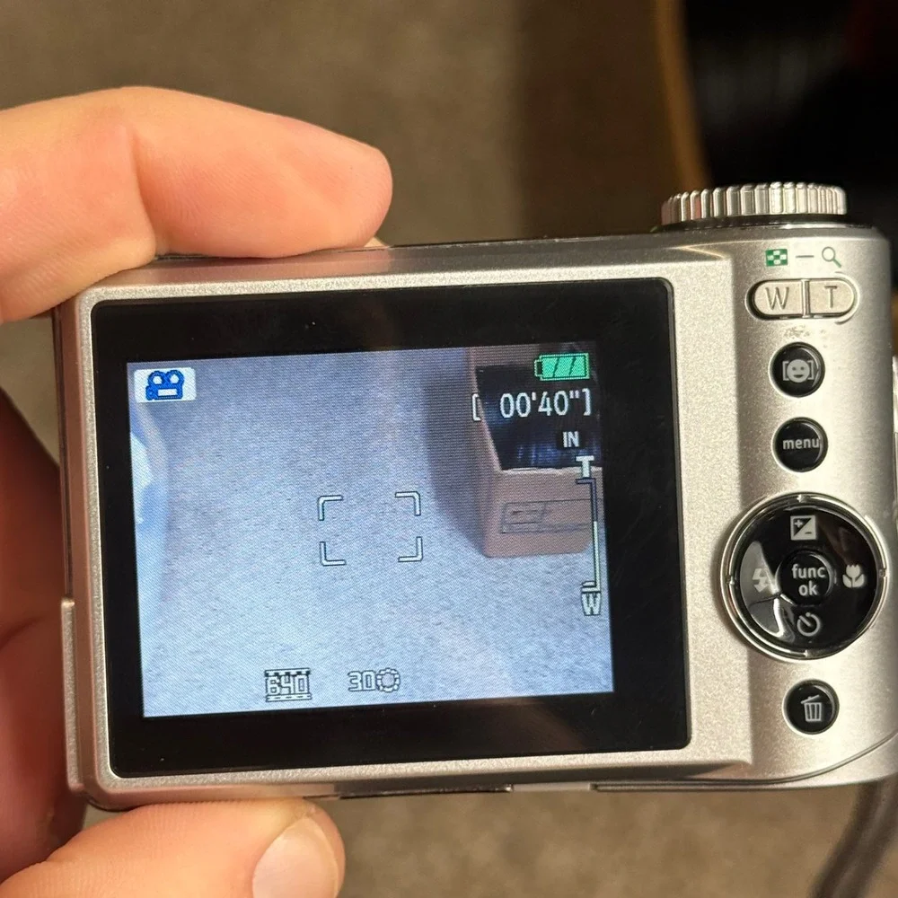 GE A730 Digital Camera Silver 7.0MP 3x Optical Zoom Point and Shoot with Box